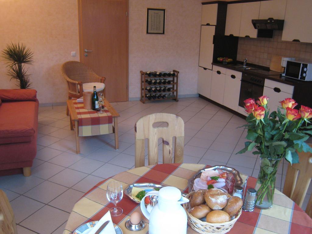 Sch Ne Wohnung In Der Moselregion Kinheim Εξωτερικό φωτογραφία